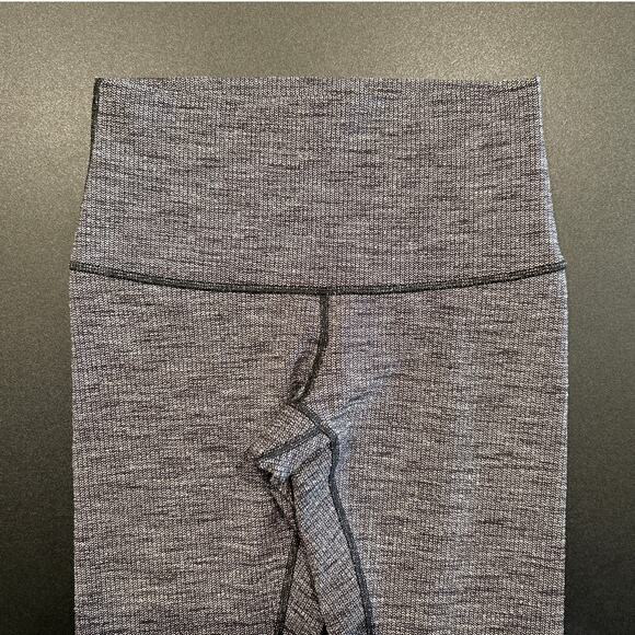 Lululemon Wunder Under Heathered Gray Full Length Leggings, Size 6 Tall - Picture 2 of 6